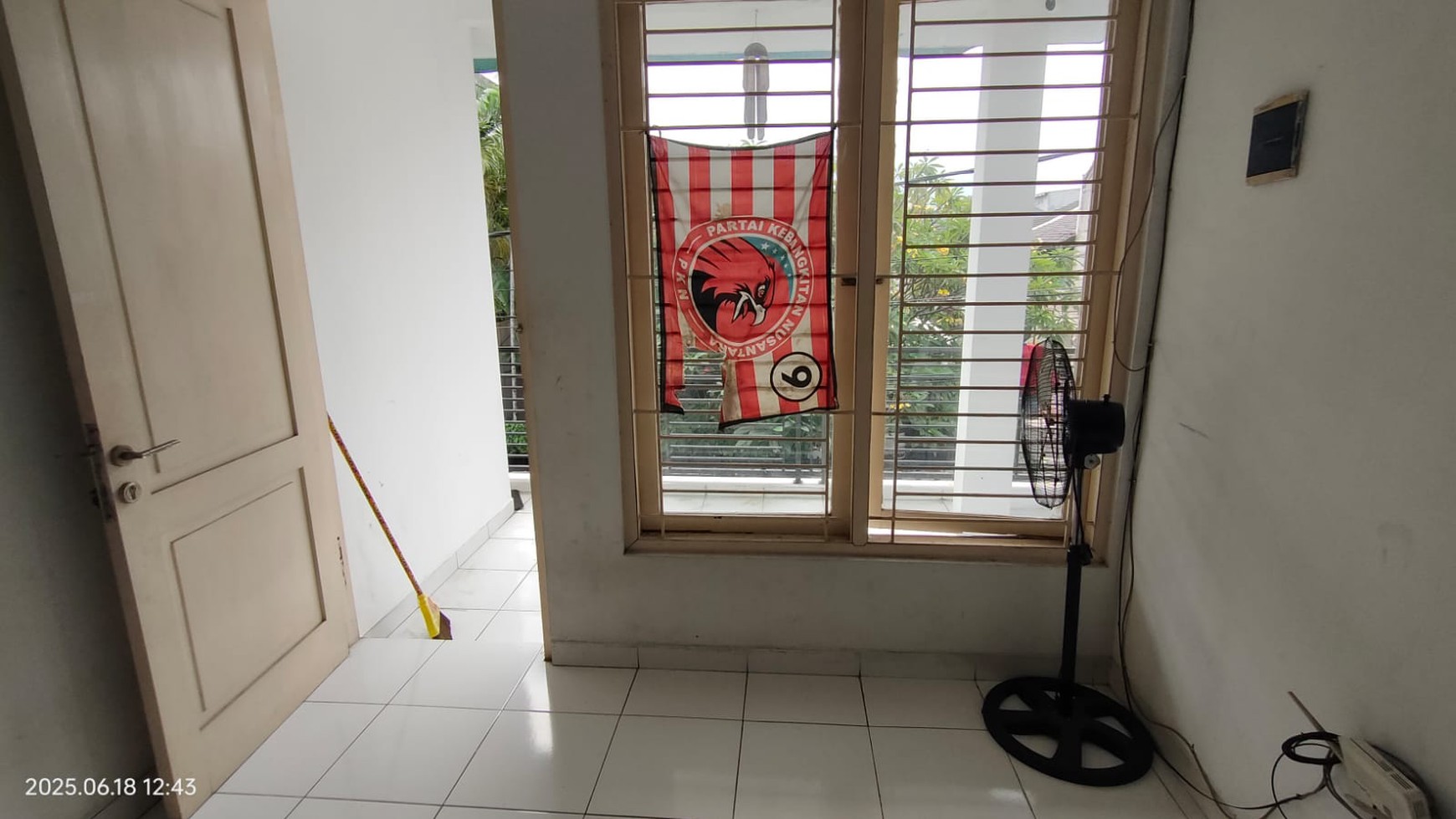 Rumah 2 1/2 Lantai di Duren Sawit Jaktim