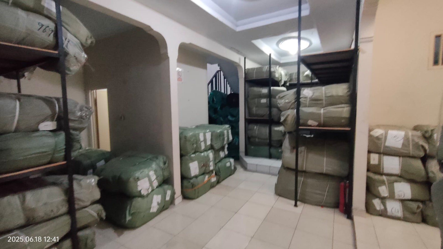 Rumah 2 1/2 Lantai di Duren Sawit Jaktim