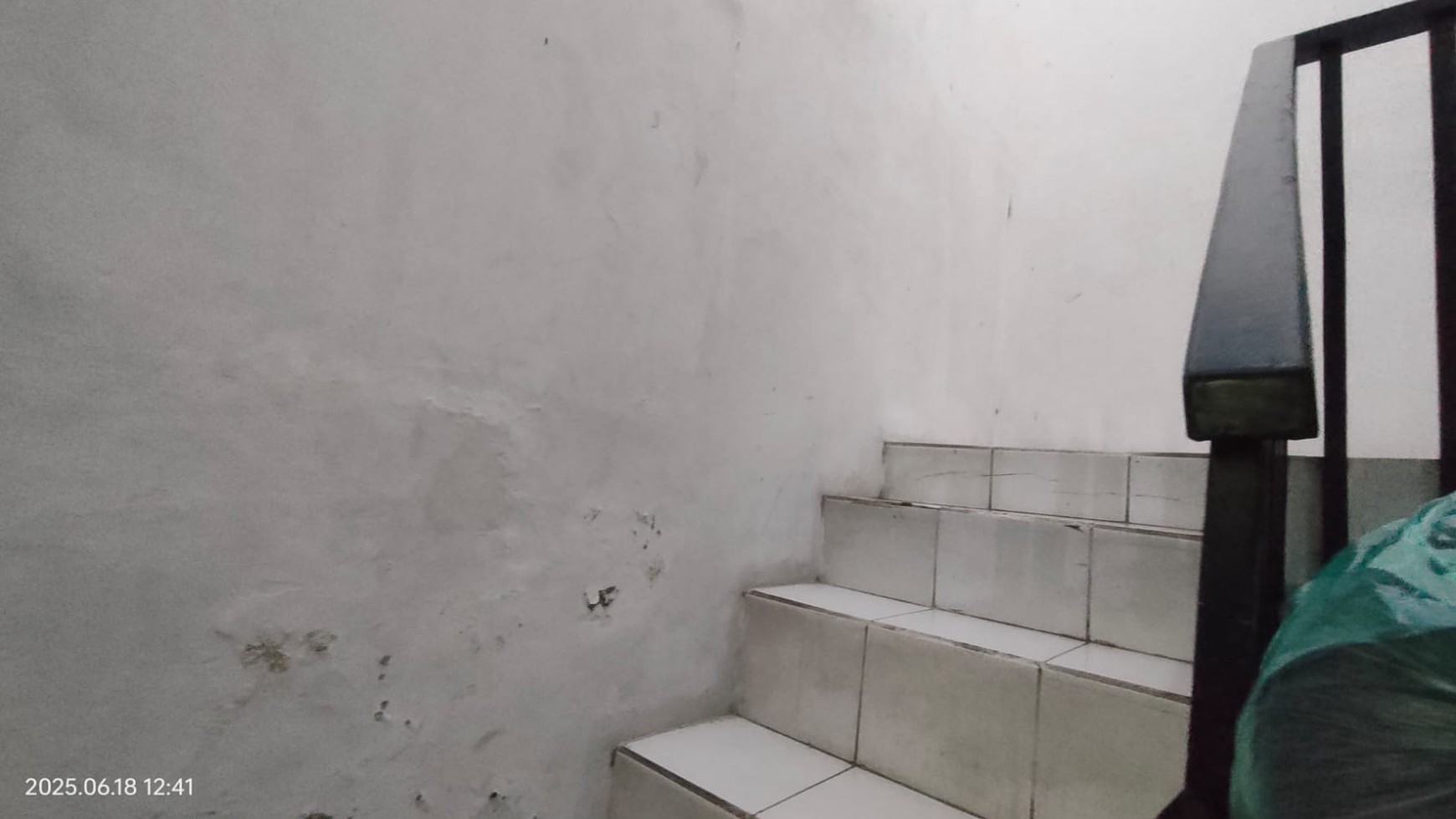 Rumah 2 1/2 Lantai di Duren Sawit Jaktim
