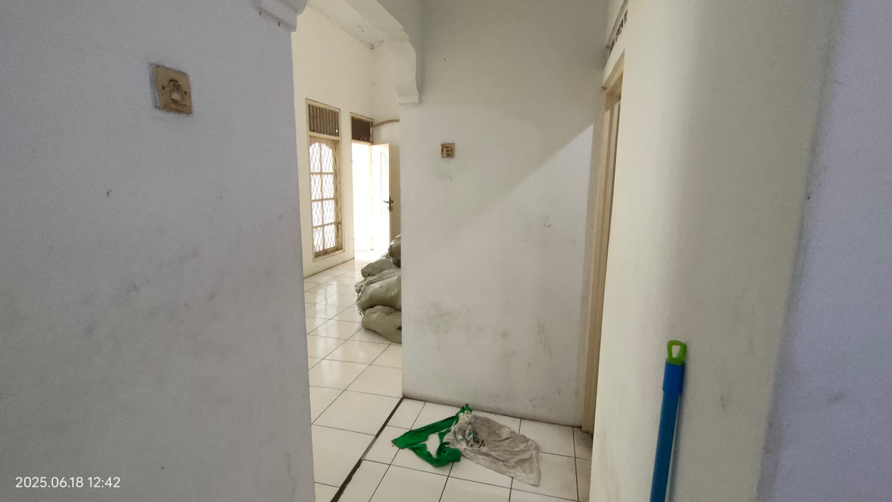 Rumah 2 1/2 Lantai di Duren Sawit Jaktim