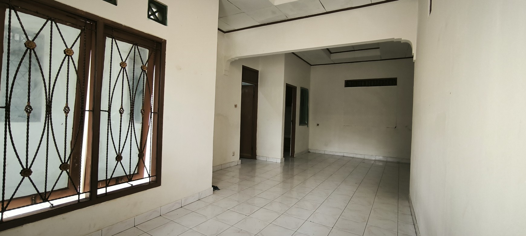Rumah Hitung Tanah Bonus Kontrakan 13 Pintu Lokasi Strategis di Karet Kuningan