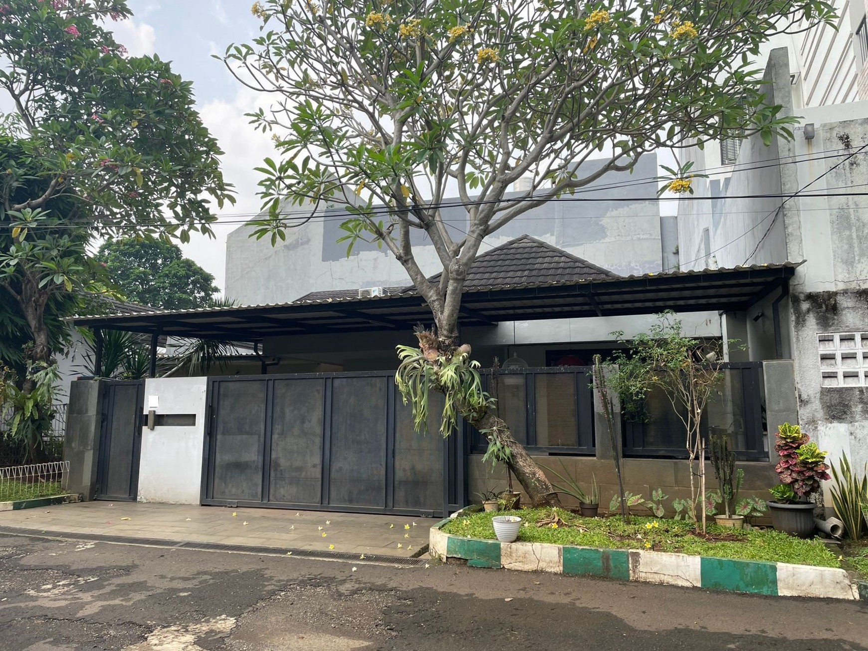 Dijual Rumah di Kebayoran Lama, Jakarta Selatan