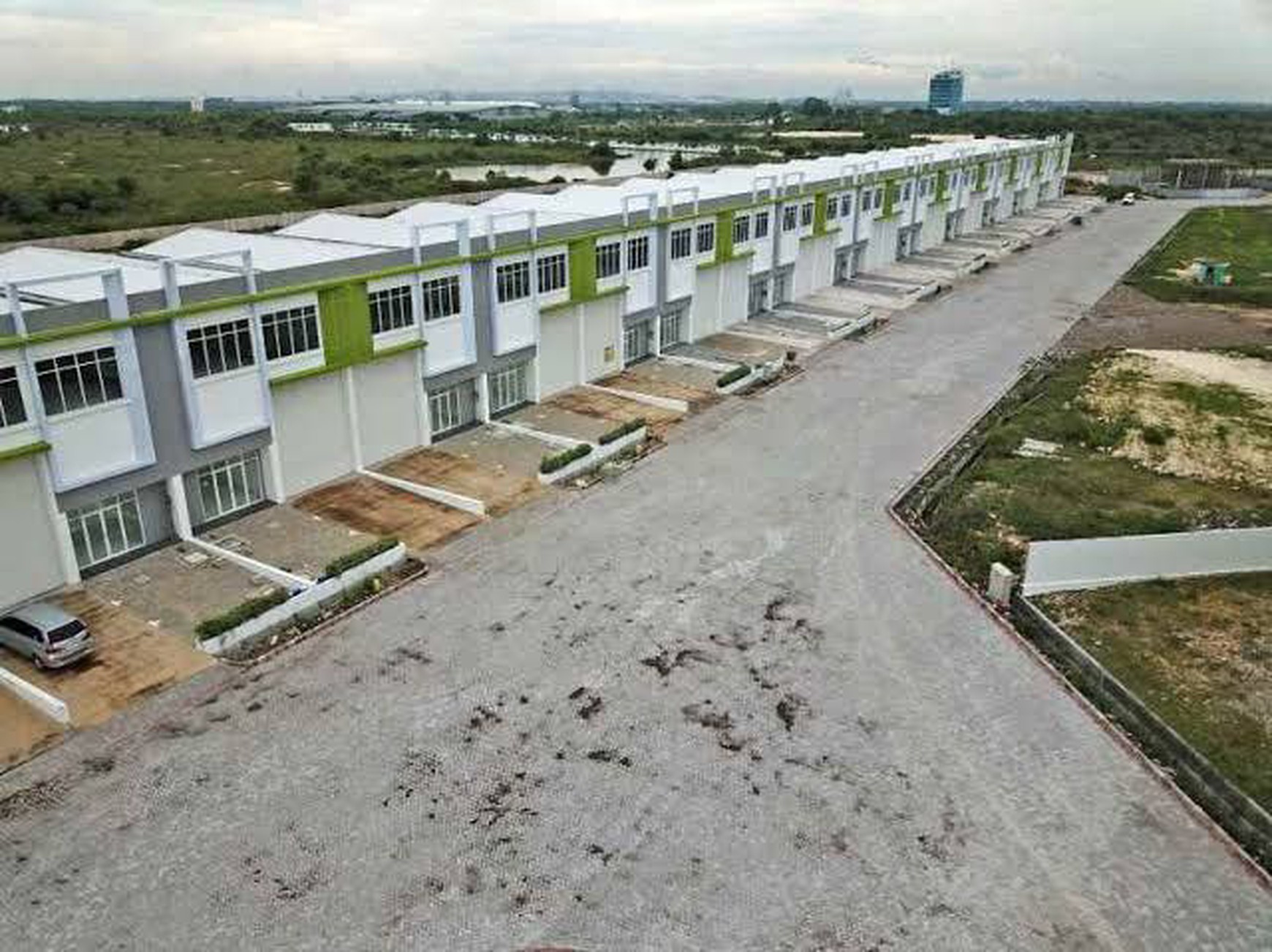 Disewakan Gudang di AKR GEM City, Manyar Gresik 