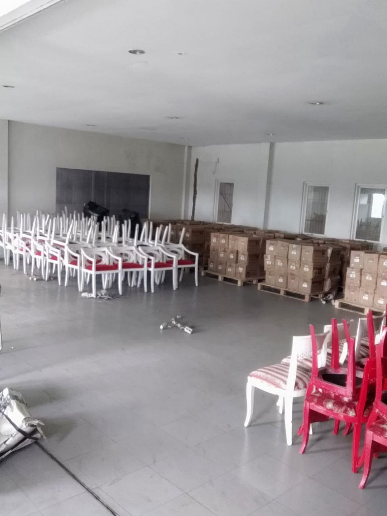 Dijual Gudang dan Kantor di Raya Krian, Sidoarjo