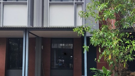 For Rent. Rumah modern Freja House, BSD
