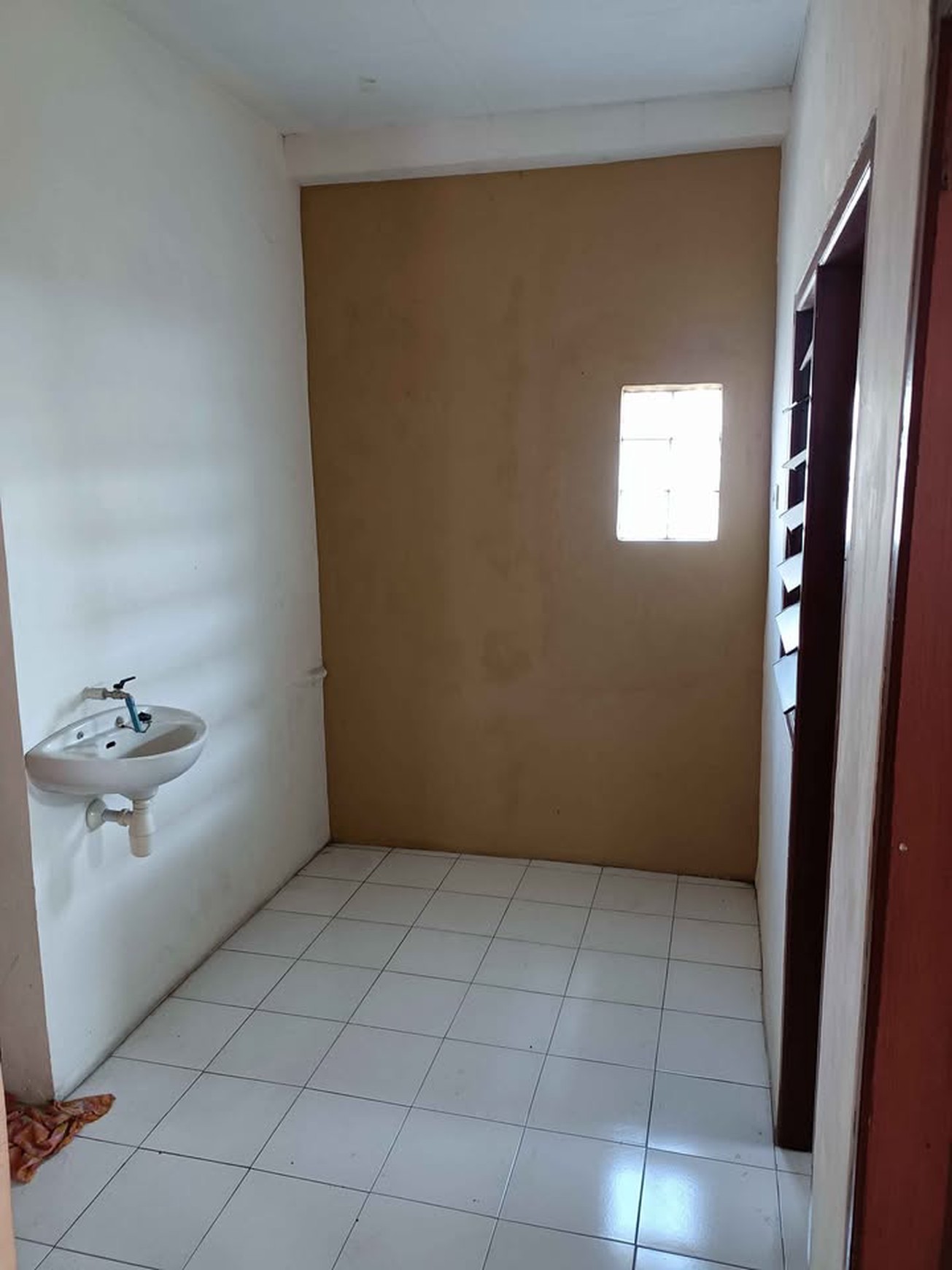 Rumah Strategis 2 Lantai di Perumahan Kepanjen, Jombang