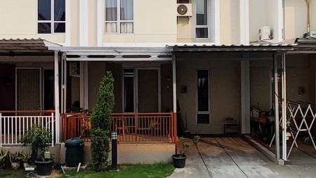 Flash Sale. Rumah bagus Boston Village, Gading Serpong
