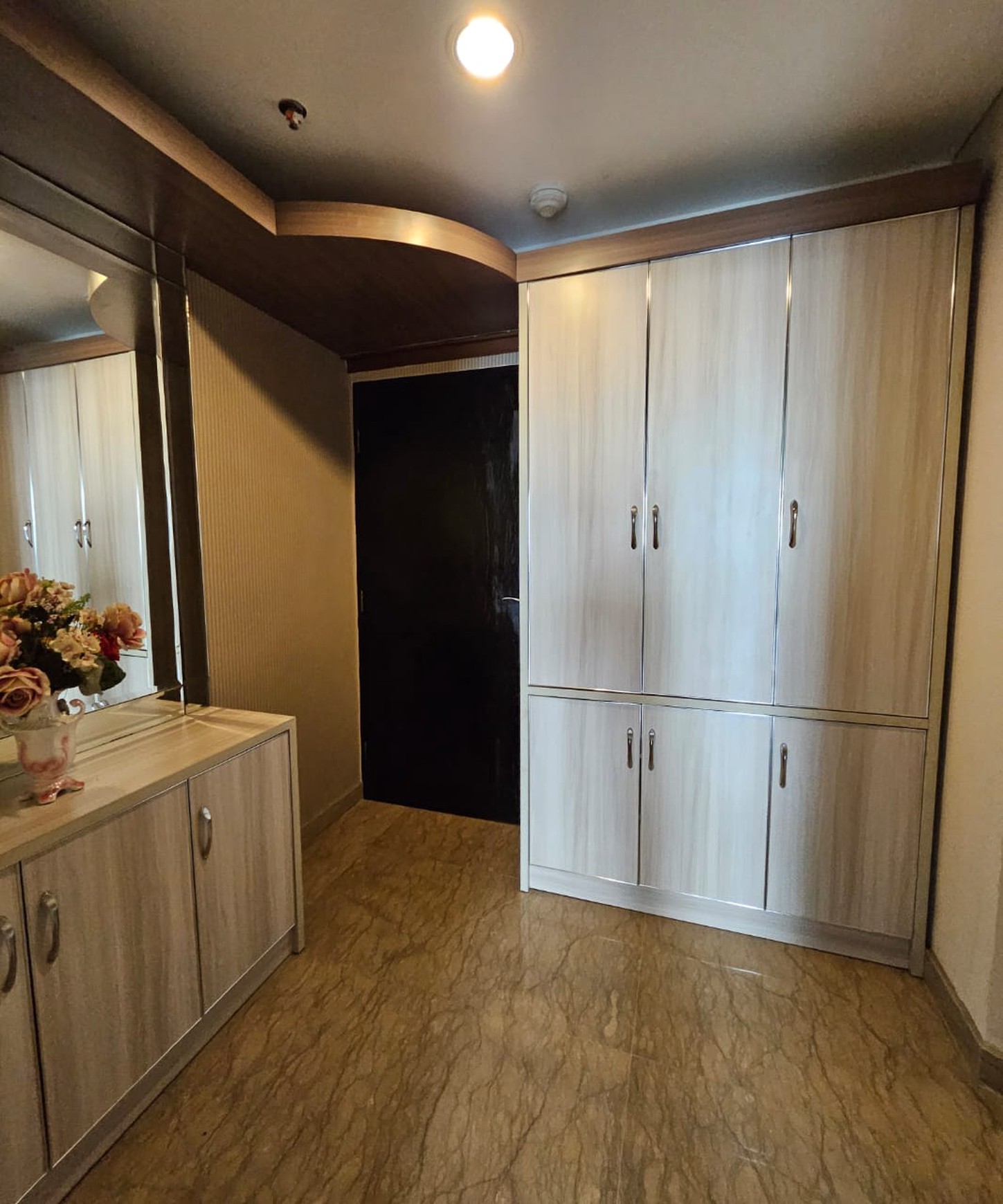 Dijual Apartemen Royale Springhill Kemayoran Tower Bulgari 1BR