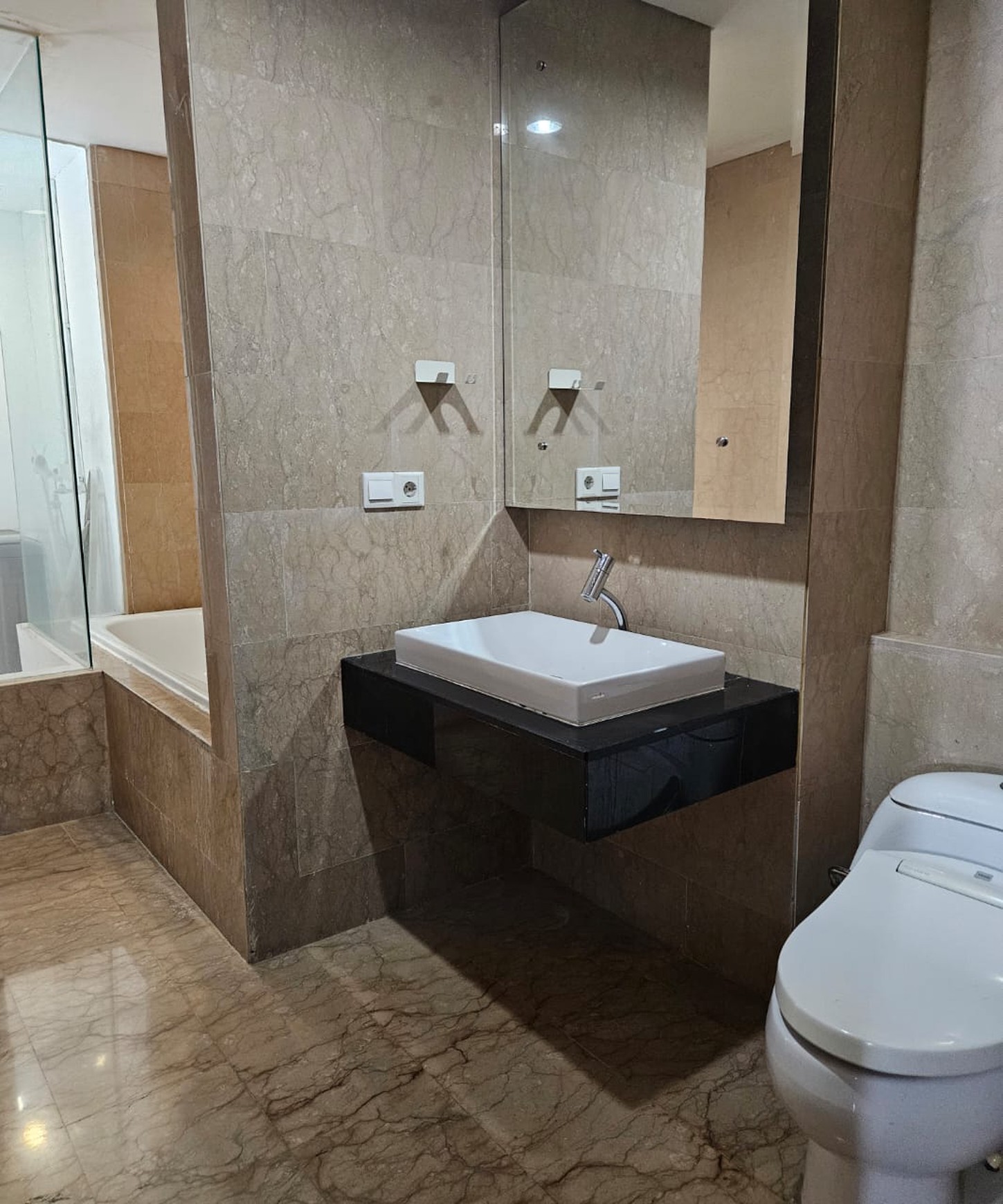 Dijual Apartemen Royale Springhill Kemayoran Tower Bulgari 1BR