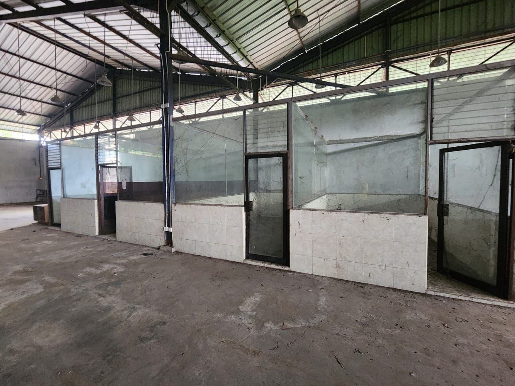 Disewakan Gudang Siap Pakai dan Dekat Dengan Bandara Juanda di Jabon, Sidoarjo