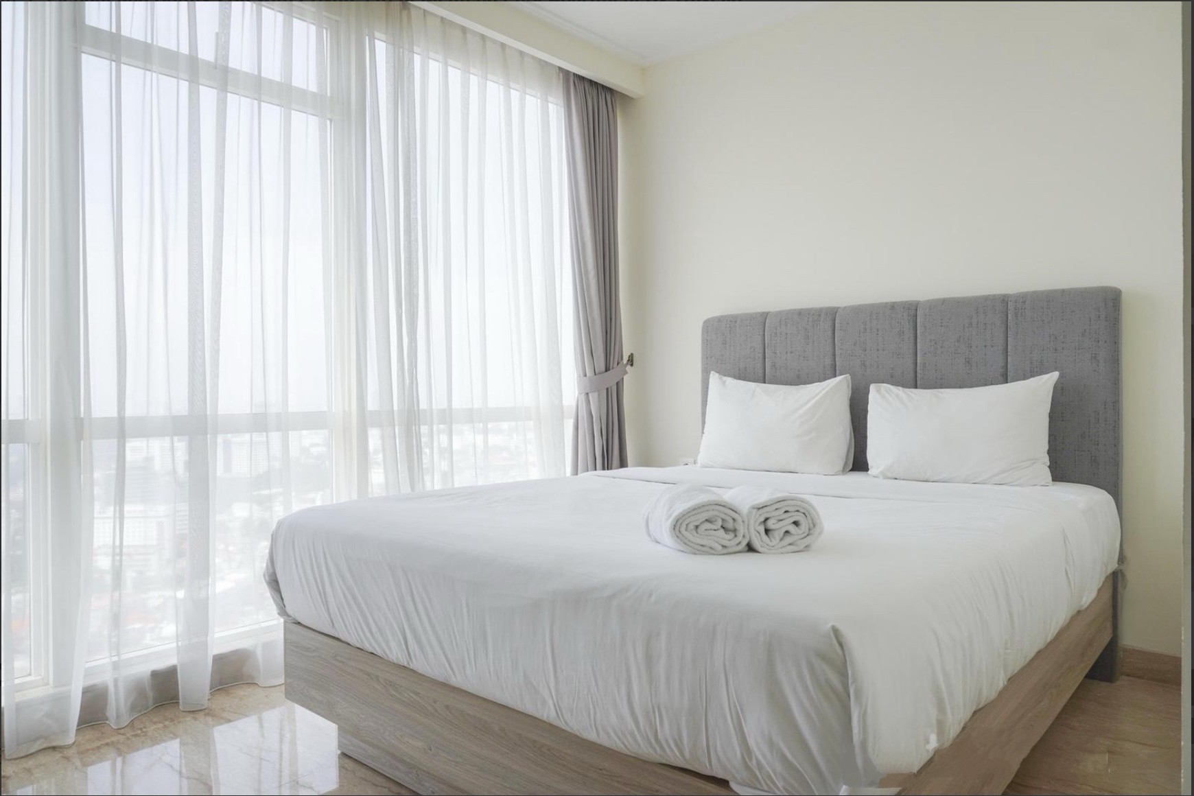 Apartemen Menteng Park 2BR Dijual! Fully Furnished & Strategis