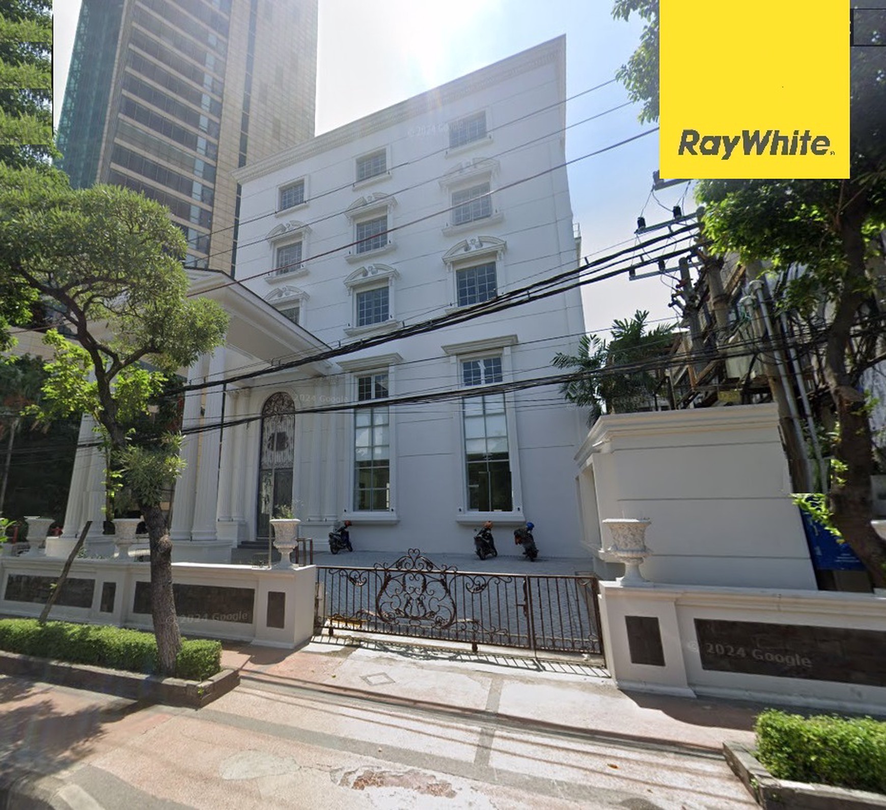 Disewa Gedung Komersial Pusat Kota jl Basuki Rahmat Surabaya