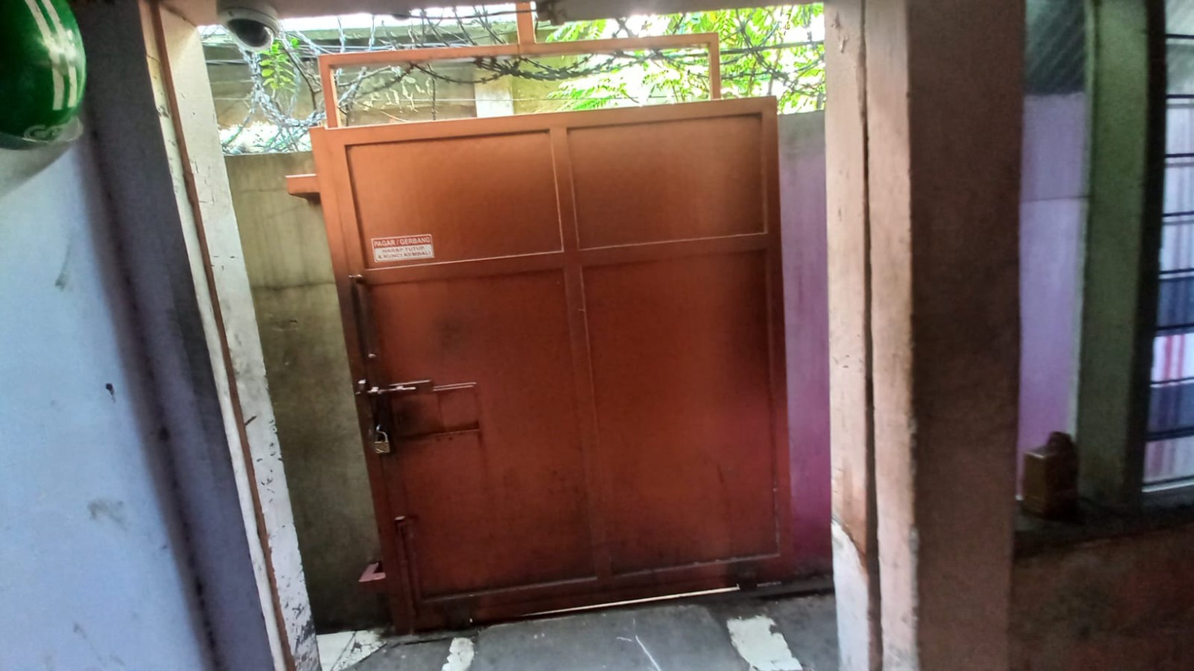Ruko 3 Lantai di Jalan Saharjo