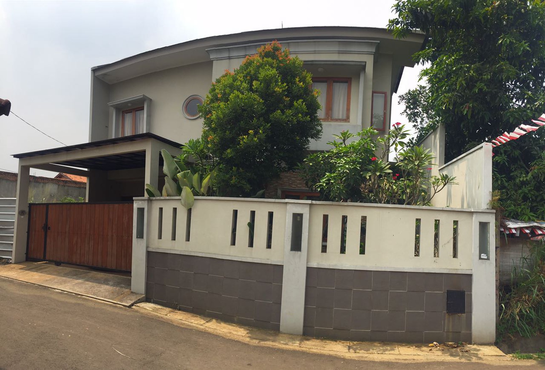Rumah bagus, cantik, Fully Furnished di Bintaro- Jakarta Selatan