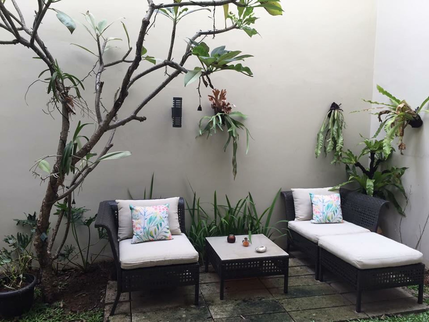 Rumah bagus, cantik, Fully Furnished di Bintaro- Jakarta Selatan