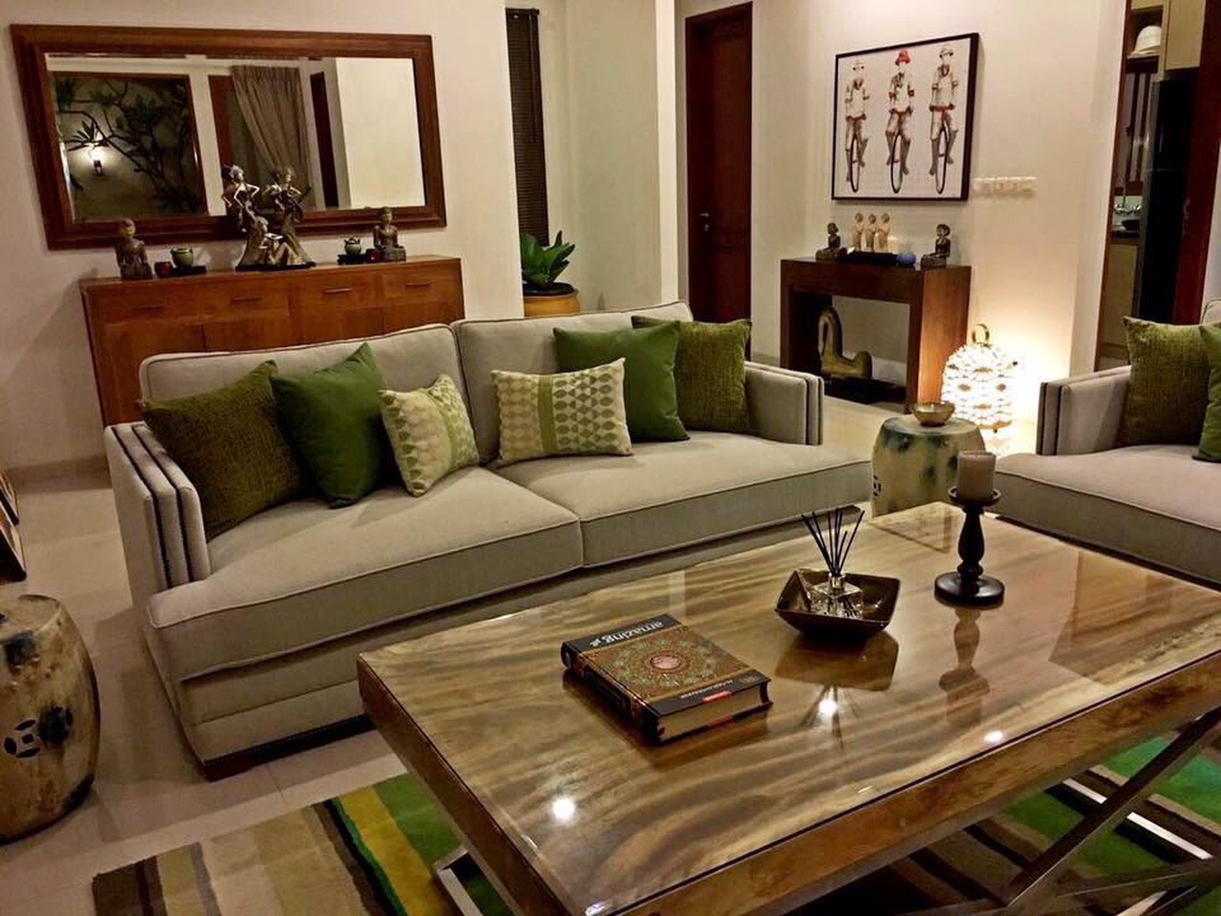 Rumah bagus, cantik, Fully Furnished di Bintaro- Jakarta Selatan