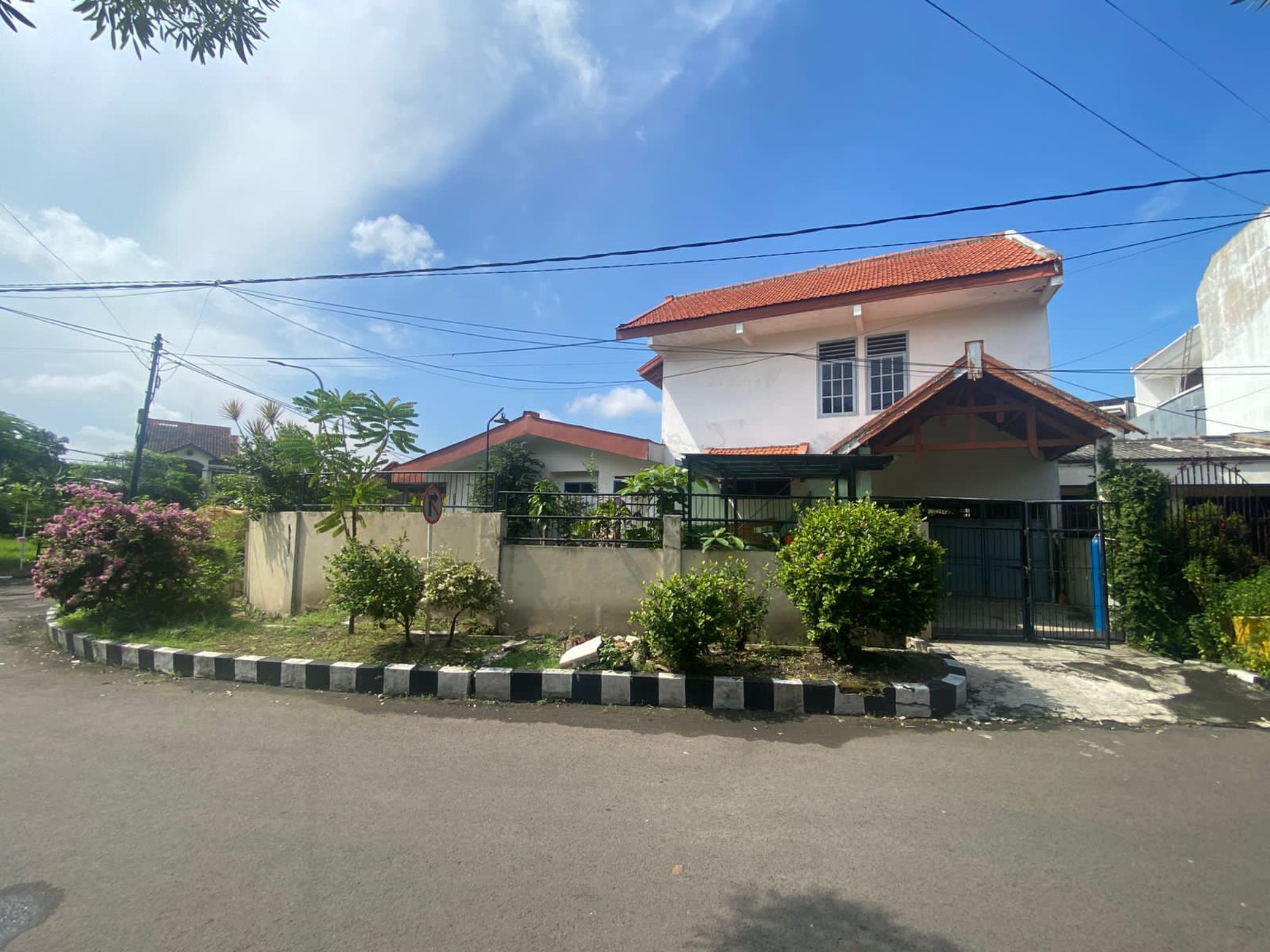 Rumah murah Surabaya barat di Sukomanunggal Jaya dekat pakuwon mall dan pergudangan margomulyo