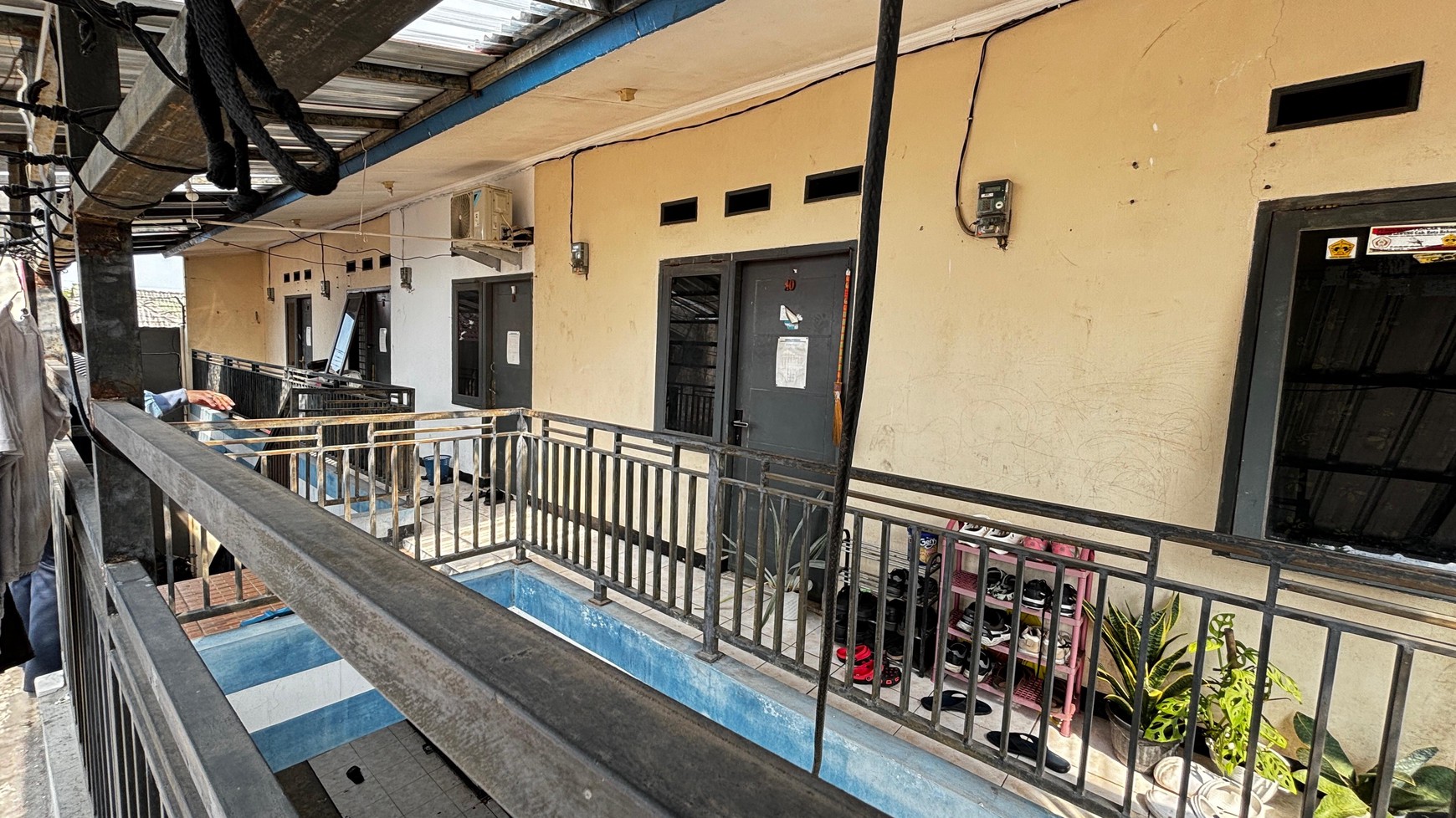 Rumah Besar Lahan 788 m2, Bonus Kos2an 12 Kamar Di Rawalumbu Bekasi, Hanya 5 Menit Dari Jalan Raya Narogong