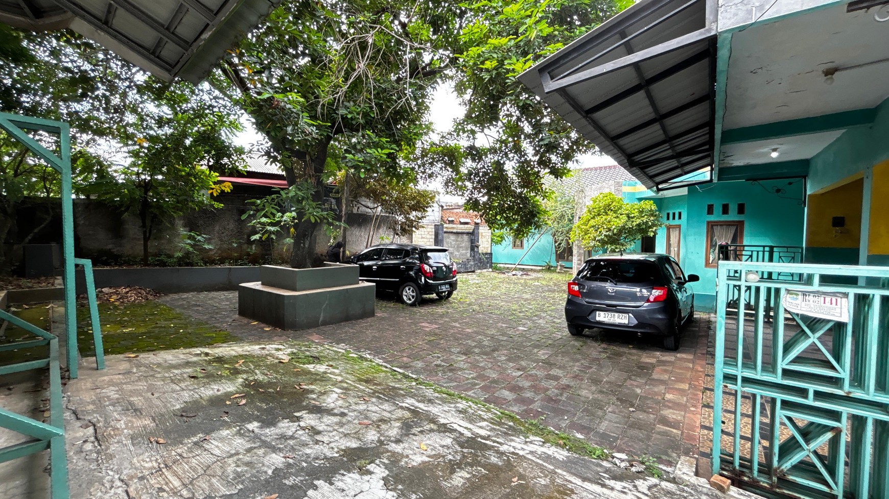 Rumah Besar Lahan 788 m2, Bonus Kos2an 12 Kamar Di Rawalumbu Bekasi, Hanya 5 Menit Dari Jalan Raya Narogong