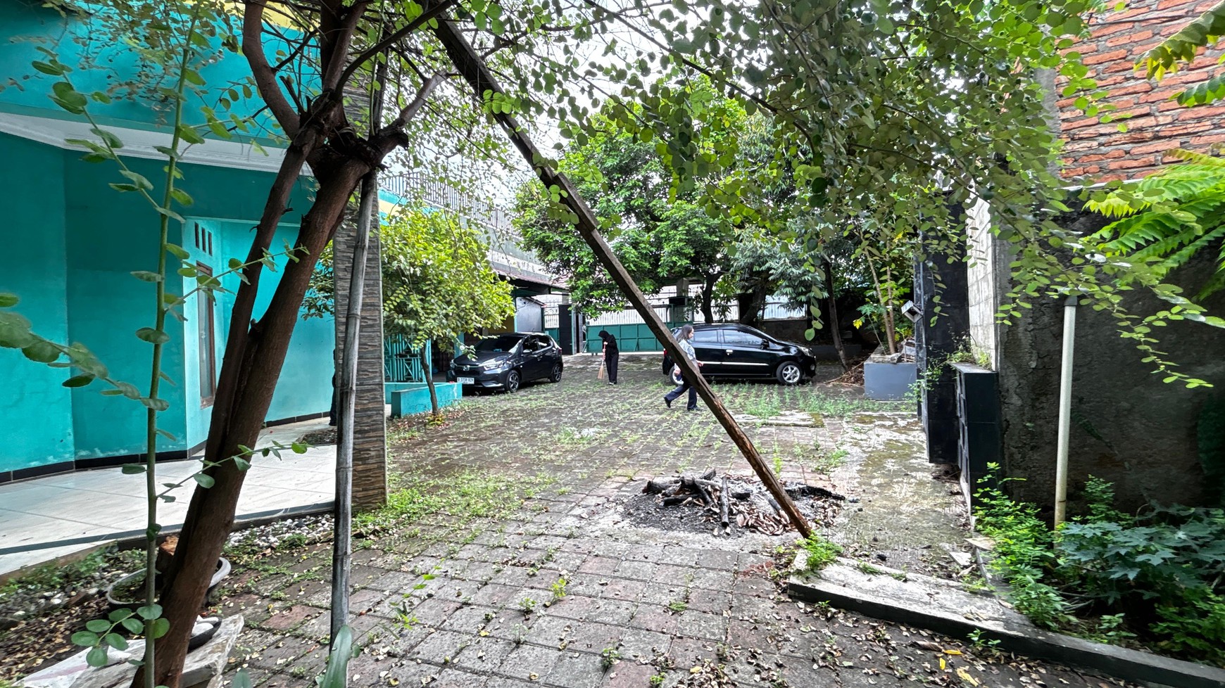 Rumah Besar Lahan 788 m2, Bonus Kos2an 12 Kamar Di Rawalumbu Bekasi, Hanya 5 Menit Dari Jalan Raya Narogong