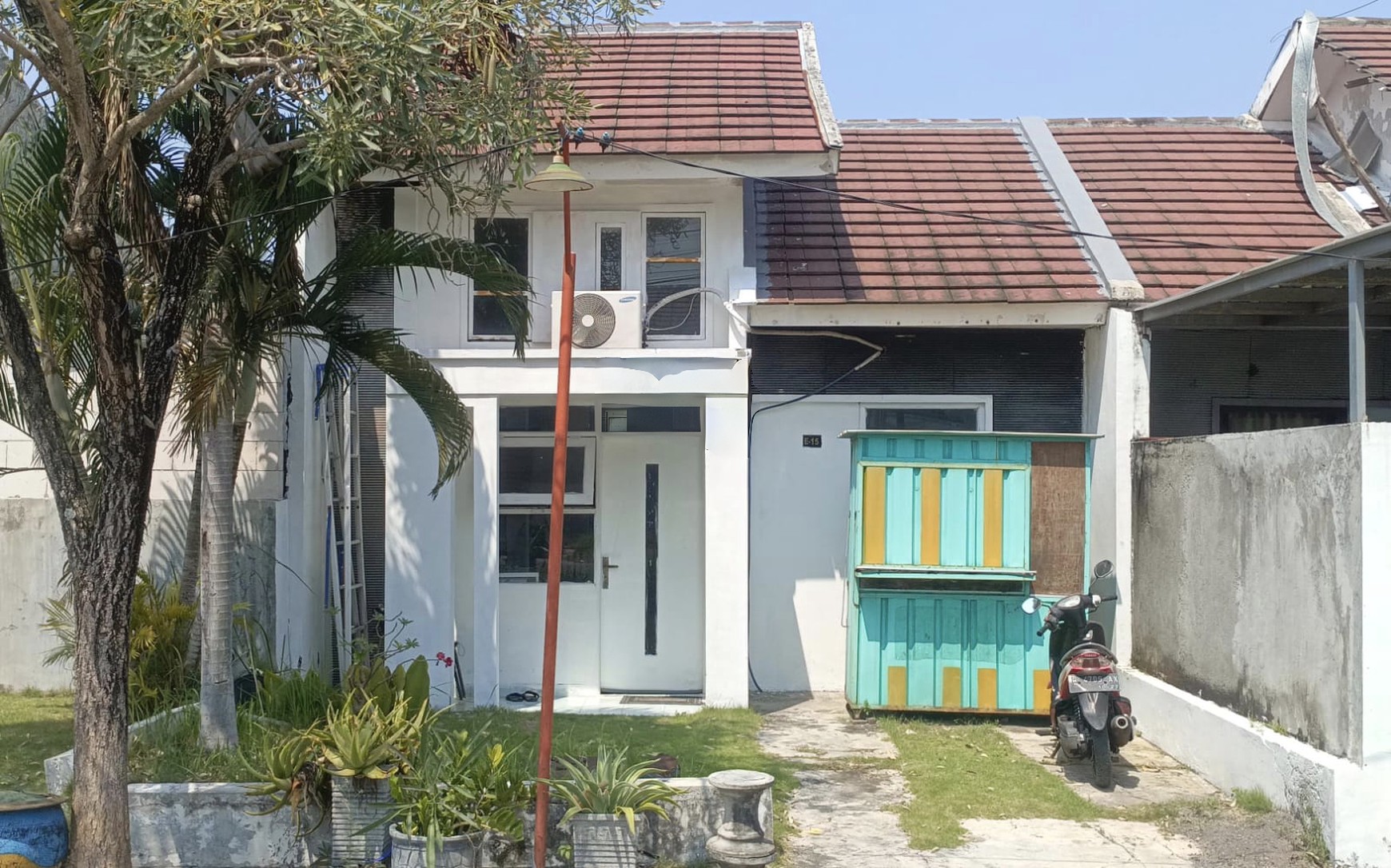 1913. Rumah Swan Menganti Mas Regency Gresik