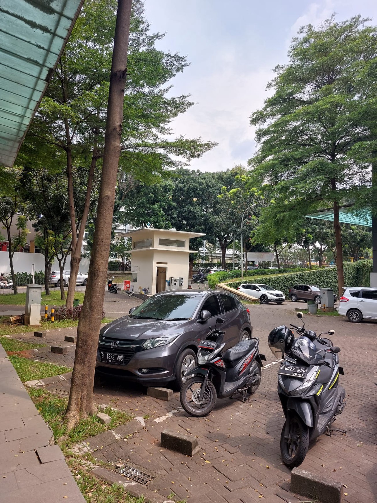 Ruko cocok perkantoran di Bintaro Jaya 7.