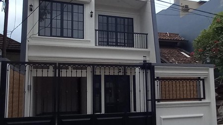Rumah Klasik Siap Huni Di Kreo Larangan, Ciledug