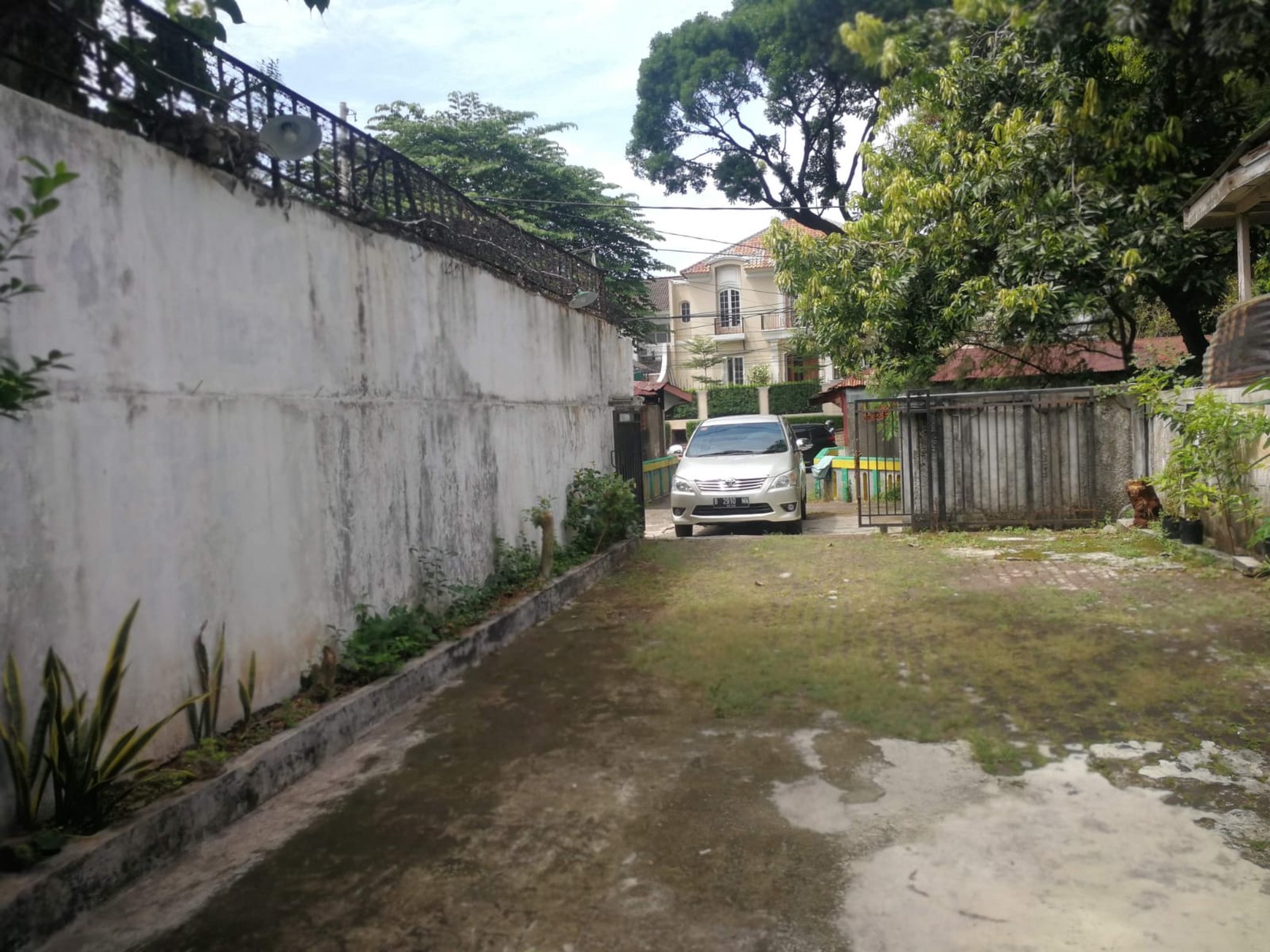 Dijual Rumah Hitung Tanah di Menteng, Jakarta Pusat