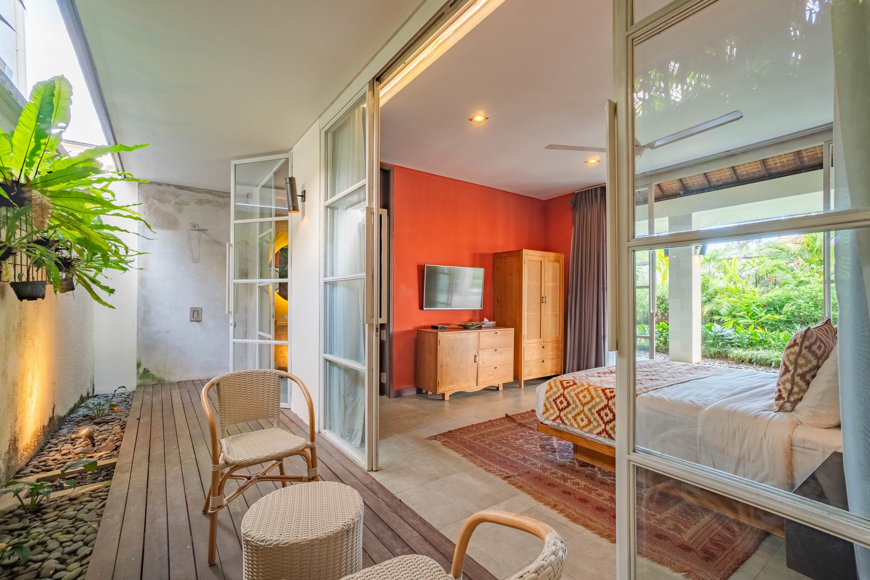 Villa Siap Huni dengan Kebun Luas di Munggu, Bali Utara