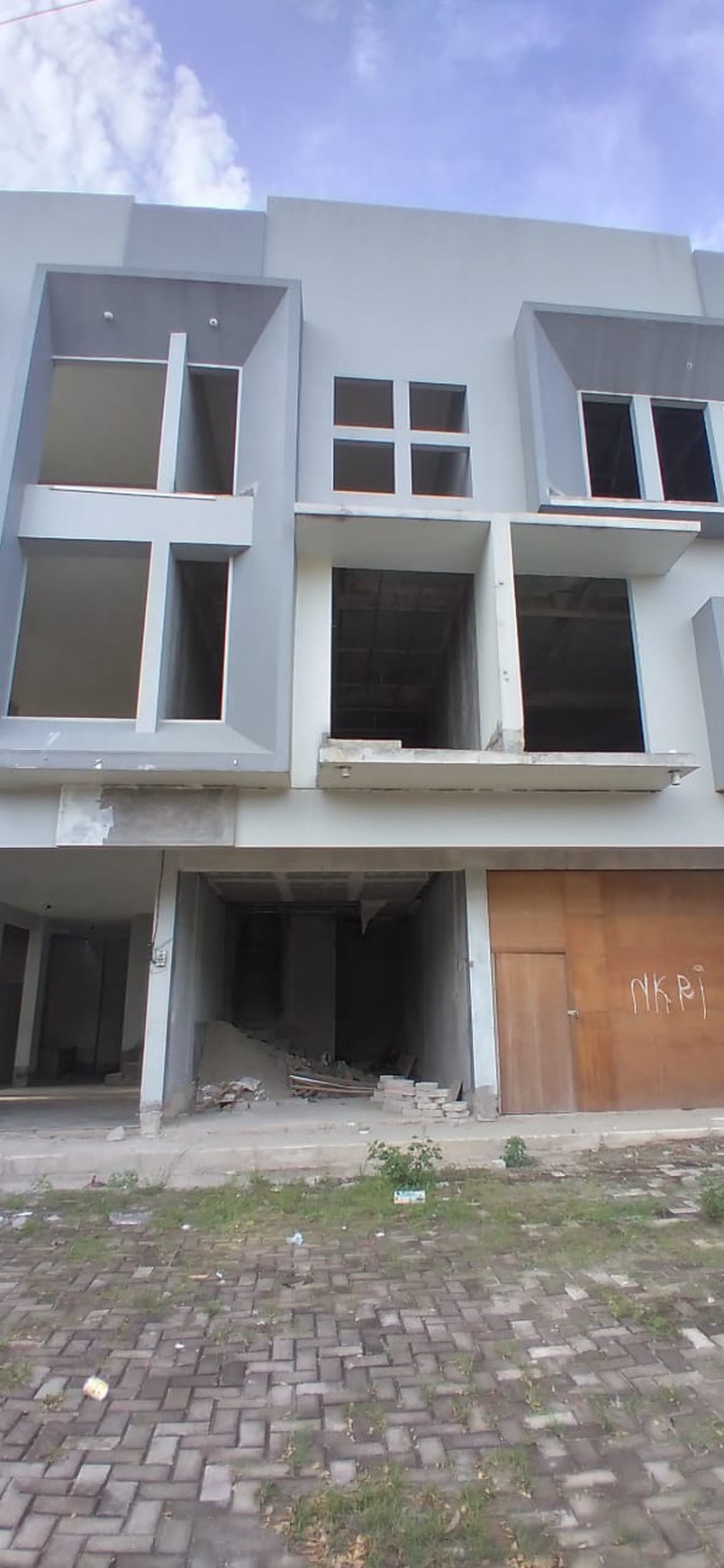 Ruko Lokasi Strategis Dekat Bintaro Jaya @Jl Sumatera Jombang