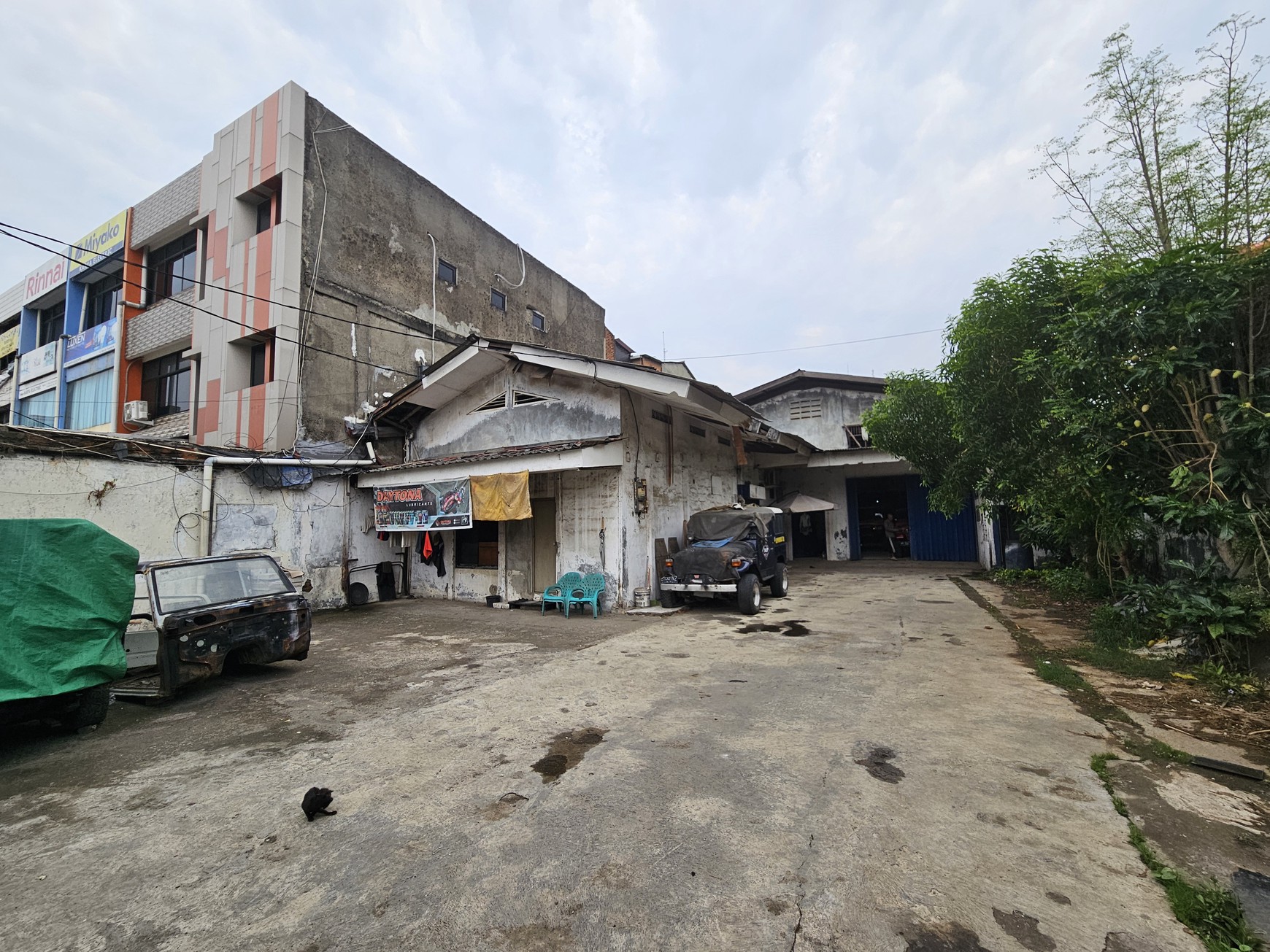 Gudang Bagus utk Investasi, Lokasi Strategis di Jalan Raya Duri Kosambi, Jakarta Barat