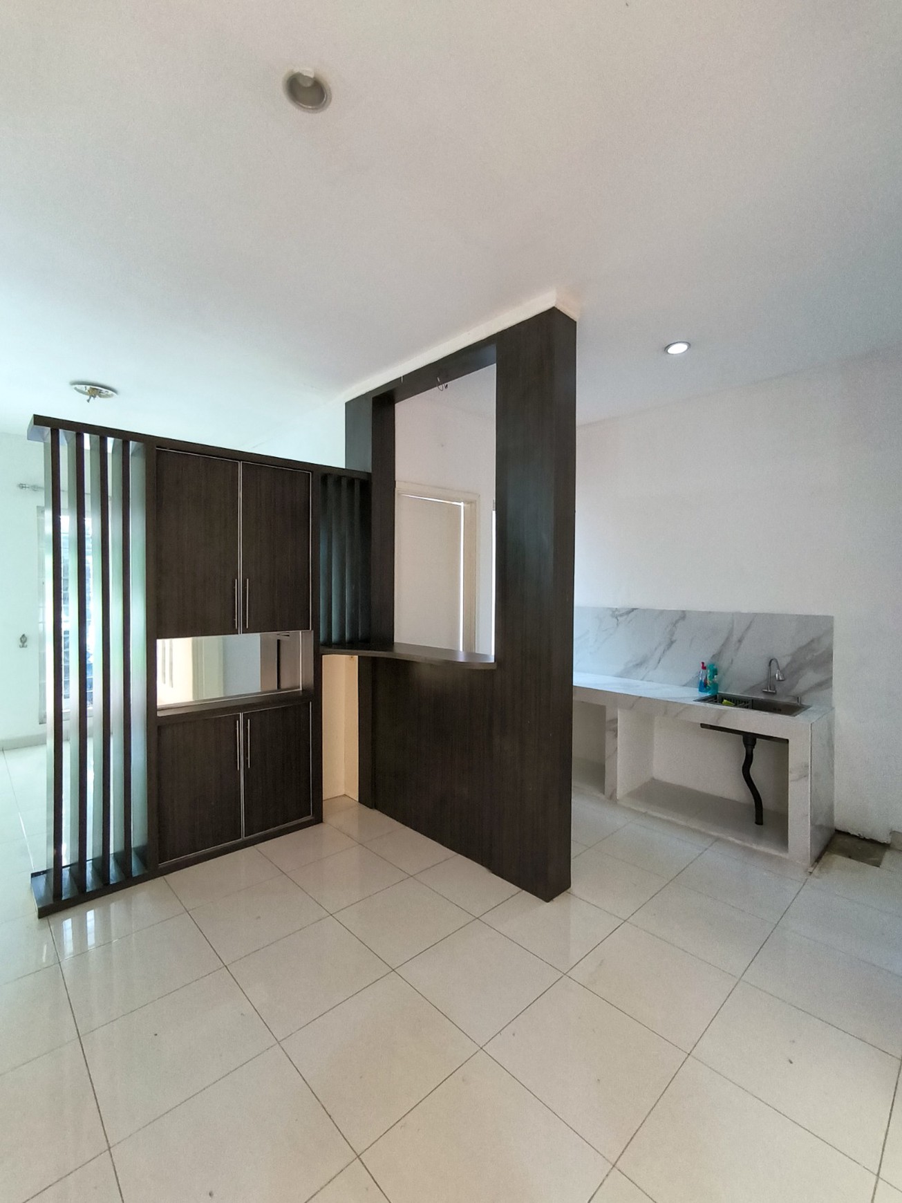 Rumah Bagus Siap Huni Asri di Emerald View, Bintaro Jaya Sektor 9