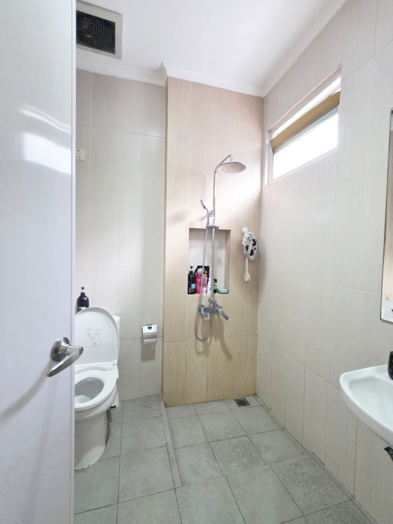 Turun Harga dari 3.7 jadi 3.5 M nego sampai deal jual cepat rumah strategis bagus siap huni The Avani Cluster Inika Island BSD City