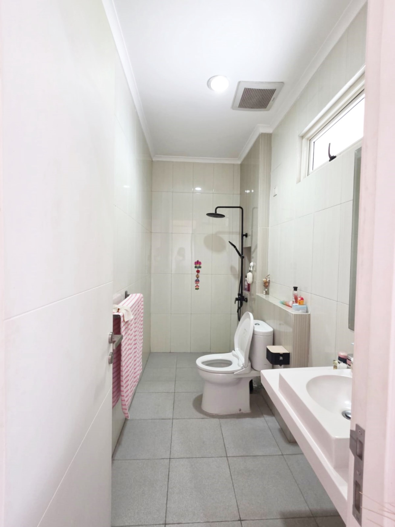 Turun Harga dari 3.7 jadi 3.5 M nego sampai deal jual cepat rumah strategis bagus siap huni The Avani Cluster Inika Island BSD City