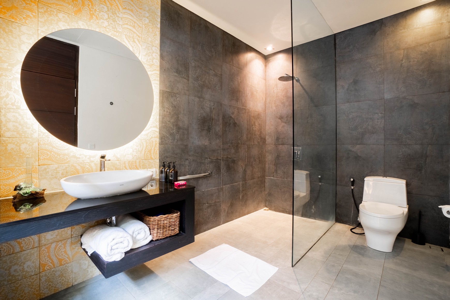 Temukan Kedamaian di Tengah Alam Munggu, Bali Villa Full Furnished