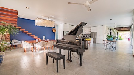 Temukan Kedamaian di Tengah Alam Munggu, Bali  Villa Full Furnished