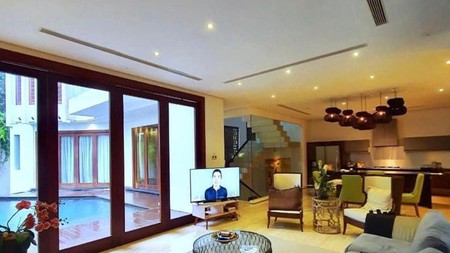 Rumah Luas SHM 3 Lantai Mewah di Tengah Kota @Jakarta Selatan