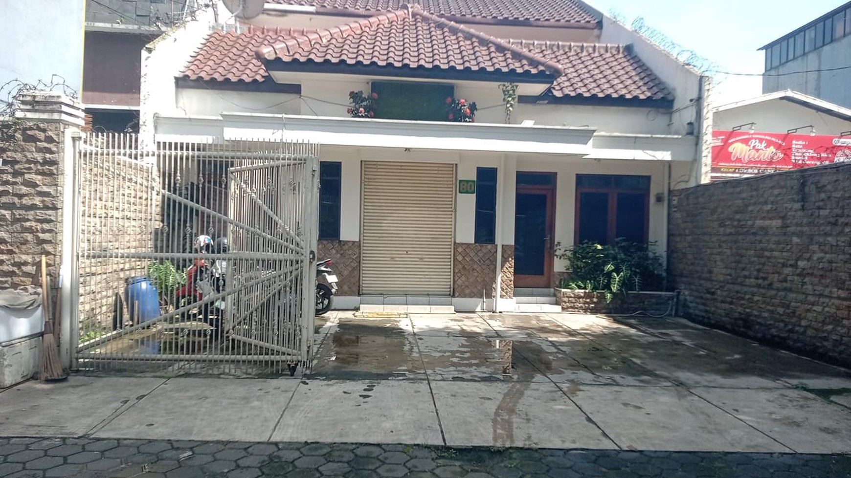 DIJUAL RUKAN2 LANTAI (RUMAH&KANTOR) LOKASI STRATEGIS, DI TENGAH KOTA PUSAT BISNIS/PERKANTORAN,KULINER