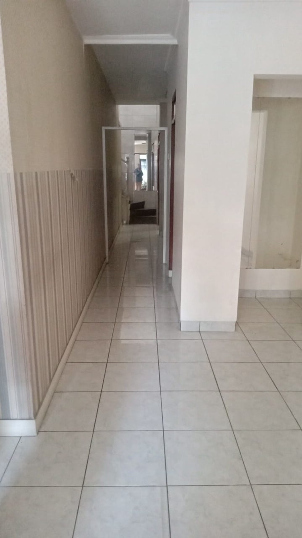 DIJUAL RUKAN2 LANTAI (RUMAH&KANTOR) LOKASI STRATEGIS, DI TENGAH KOTA PUSAT BISNIS/PERKANTORAN,KULINER