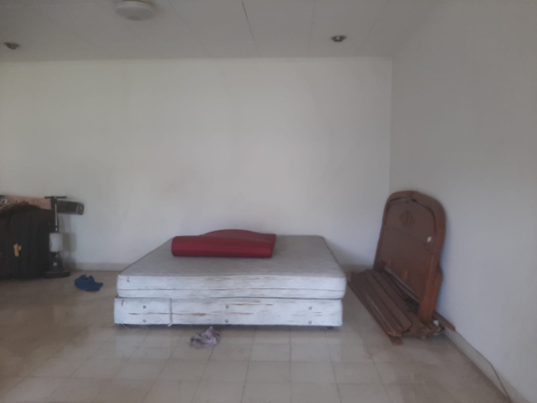 Rumah nyaman di Kemang dekat ke mall Kemang Village