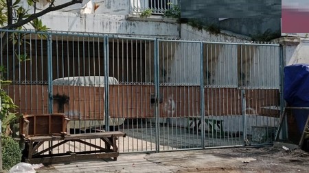 Dijual Rumah 2 lantai di Kutisari Selatan Surabaya