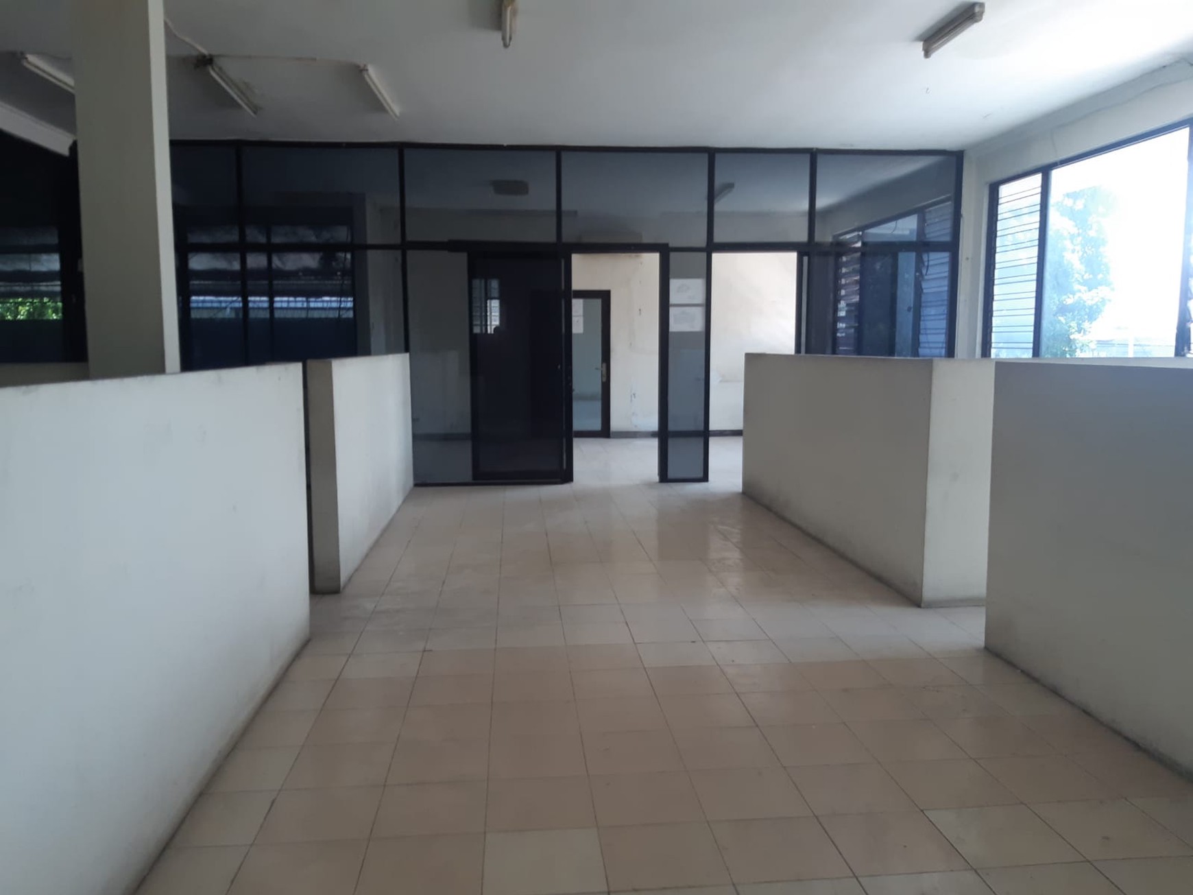 DI JUAL BANGUNAN EKS PABRIK DI JALAN RAYA BOBOH GRESIK