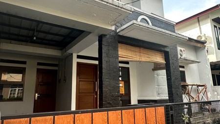 Disewakan Rumah Cantik 2 Lantai Siap Huni @Bintaro -Sektor 9