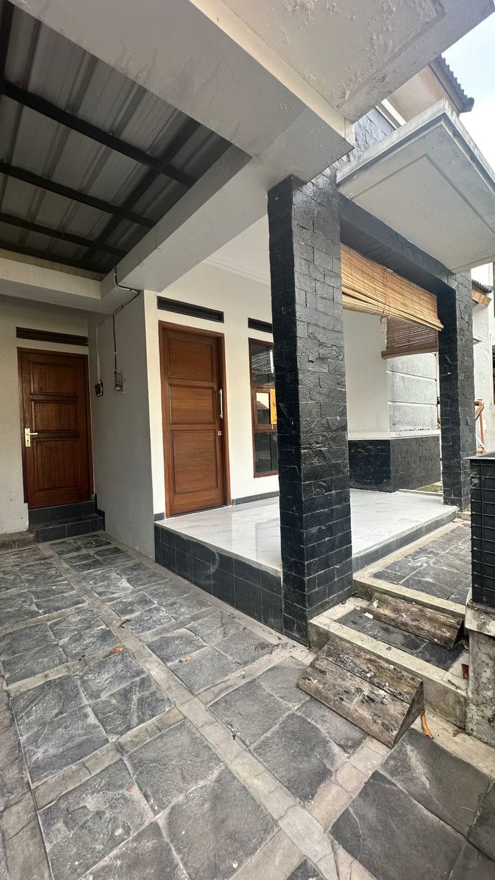 Disewakan Rumah Cantik 2 Lantai Siap Huni @Bintaro -Sektor 9