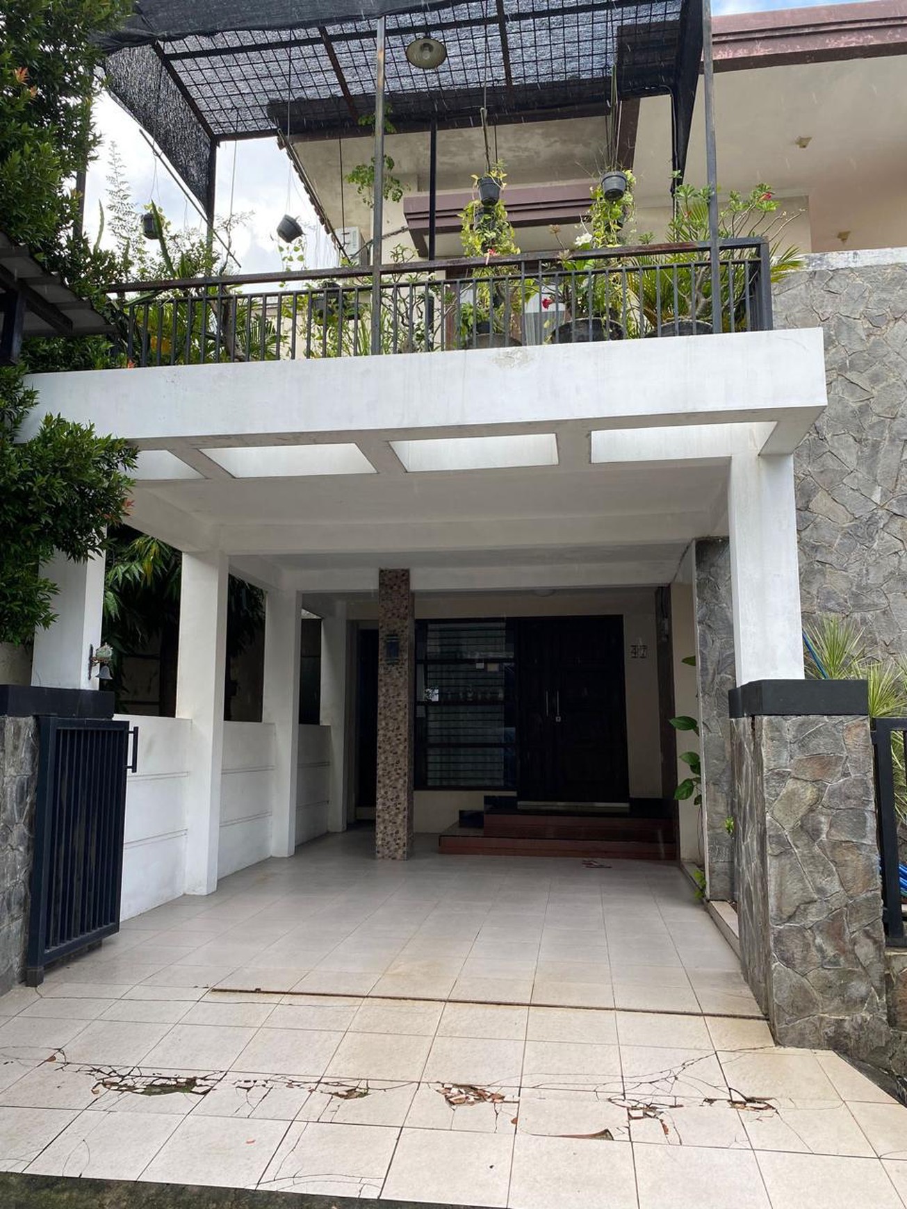 DIJUAL RUMAH SIAP HUNI MEWAH JALAN PDK VI PIRAMIDA REGENCY JALAN SIDOSERMO