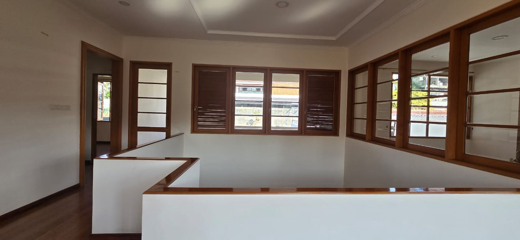 Disewakan Rumah Bagus di Setrasari, Bandung Utara