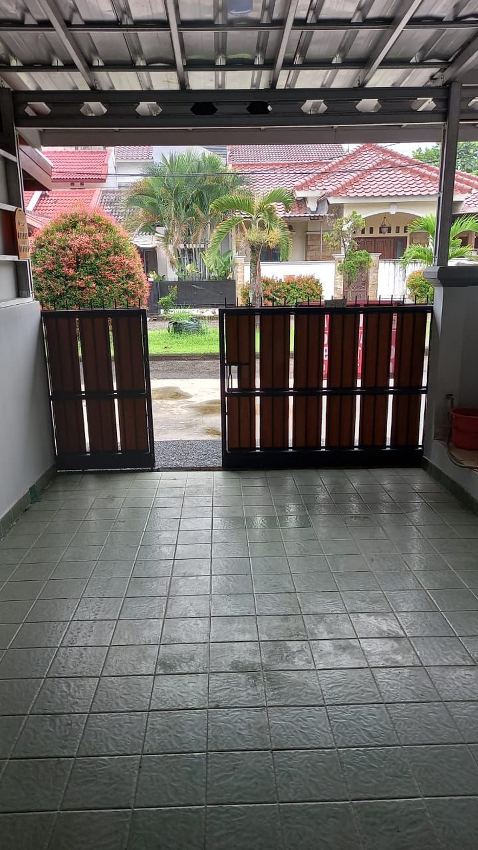 Rumah di Graha Raya Bintaro luas besar hanya 1M an di Bintaro Jaya