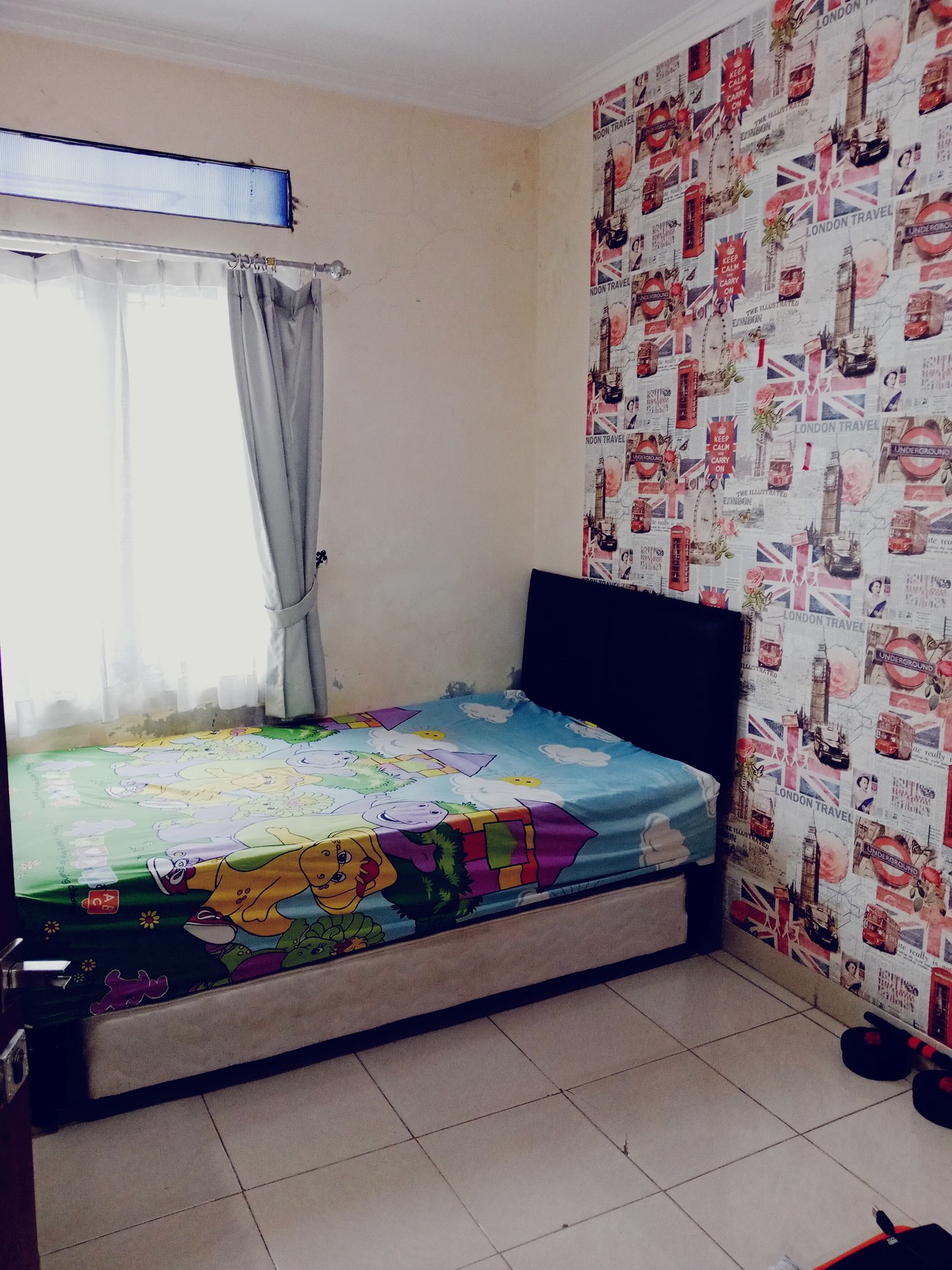 Rumah Hook Siap Huni di Cirendeu, Ciputat