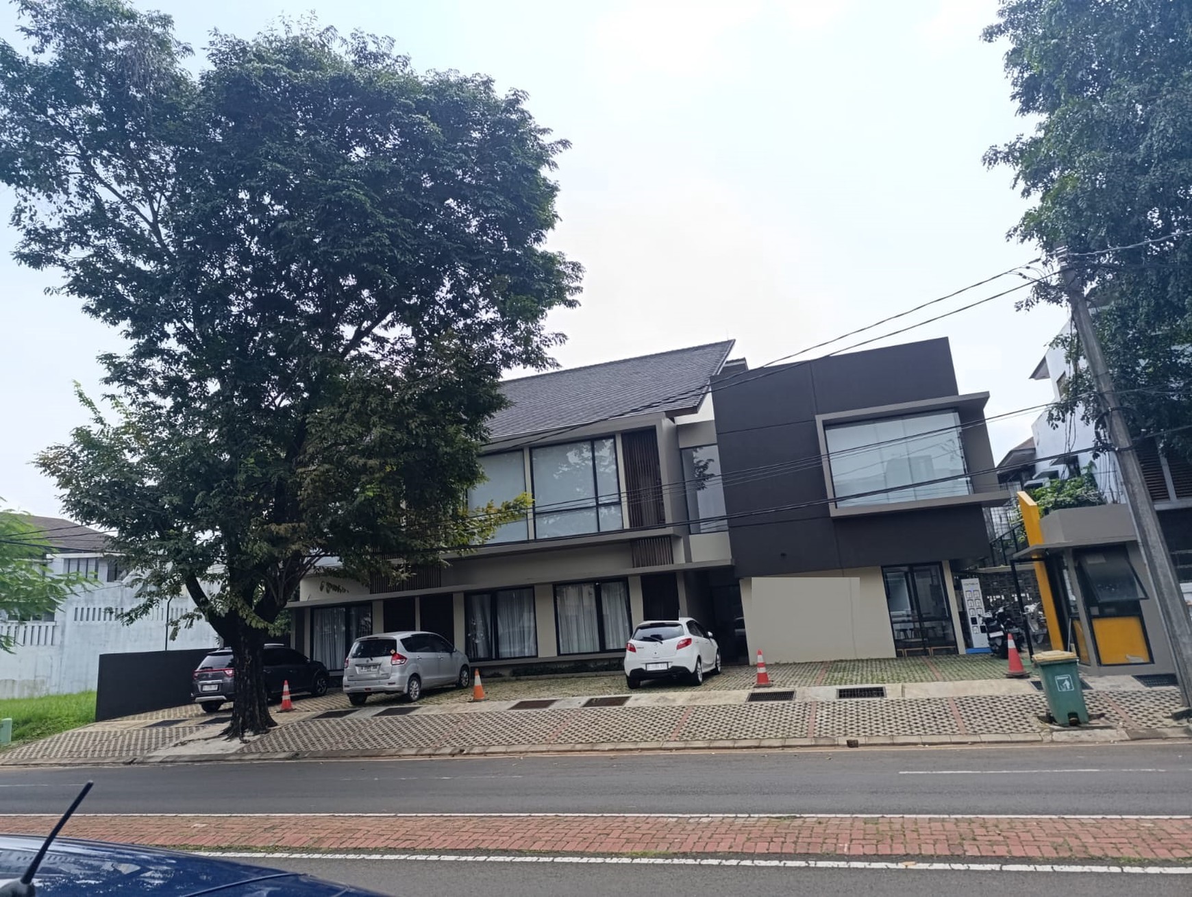 Dijual Cepat Rumah Kost-kostan yang sedang berjalan didaerah Lippo Karawaci dekat dengan Universitas Pelita Harapan 