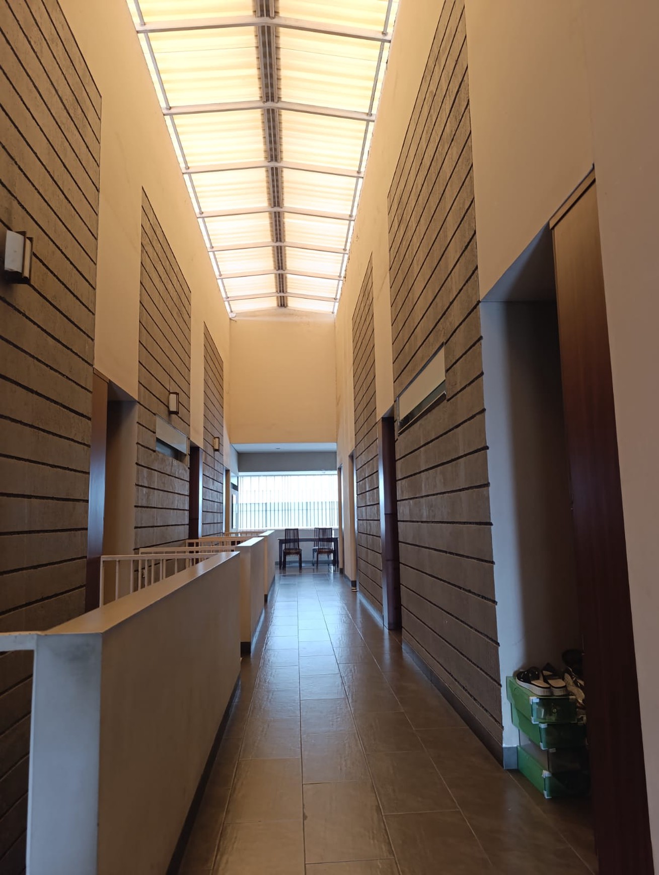 Dijual Cepat Rumah Kost-kostan yang sedang berjalan didaerah Lippo Karawaci dekat dengan Universitas Pelita Harapan 